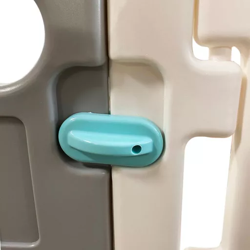 Sklopivi plastični dječji igralište s 10 panela - sigurno i prenosivo