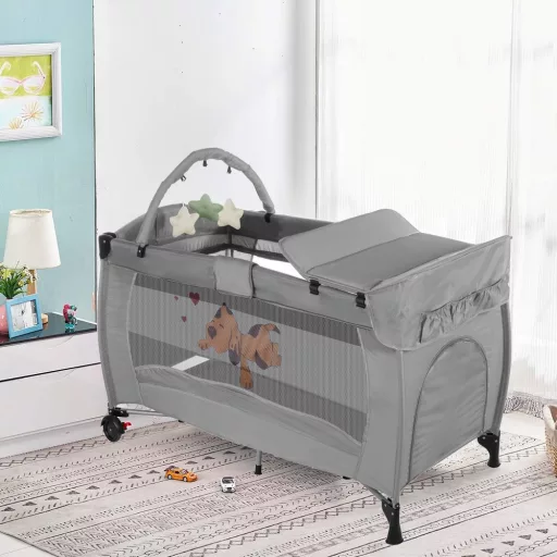 Prijenosni putni krevetić s podlogom za presvlačenje i igračkom lukom za bebe 0-36 mjeseci, siva